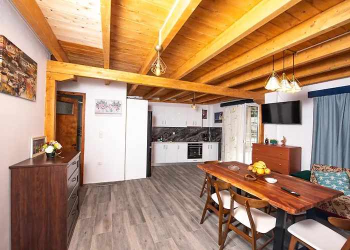 Basil & Sunrise Lazaráta